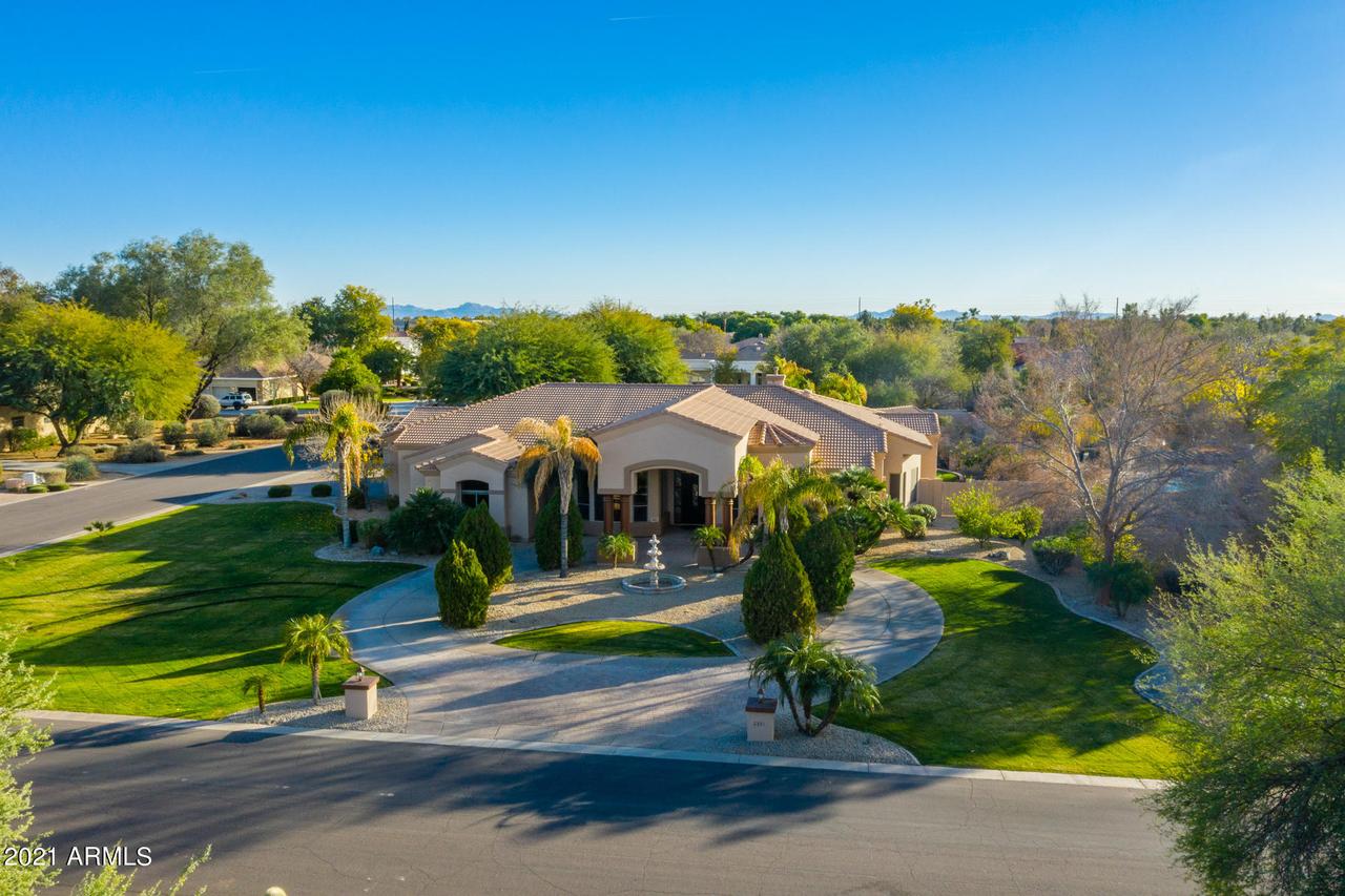 2851 E Capricorn Pl., Chandler, AZ 85249