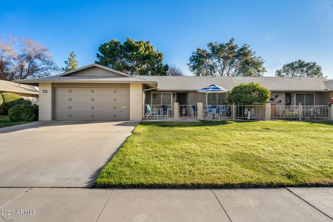 15613 N Lakeforest Dr., Sun City, AZ 85351