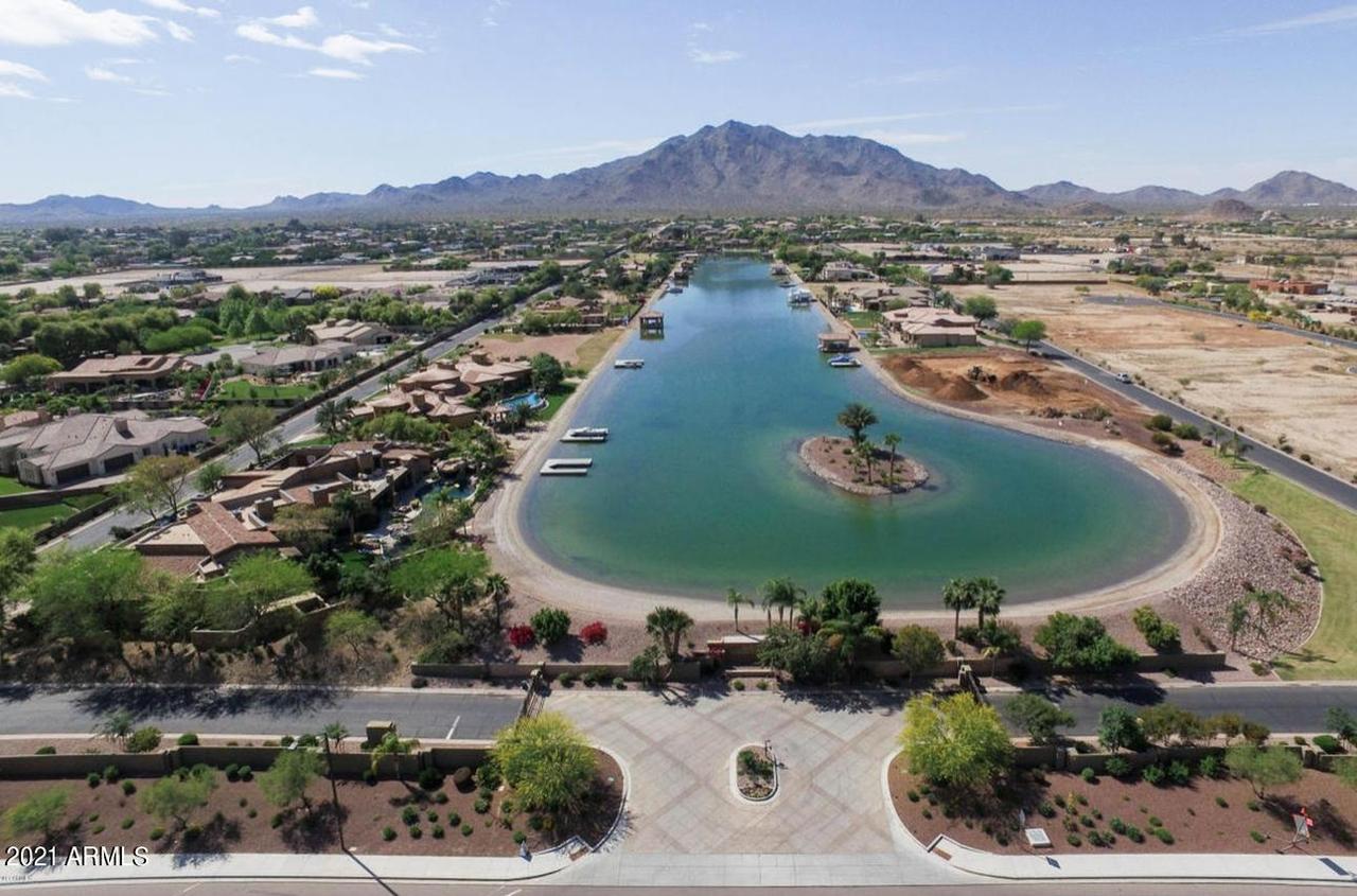 7455 S Brighton Ct. #17, Queen Creek, AZ 85142