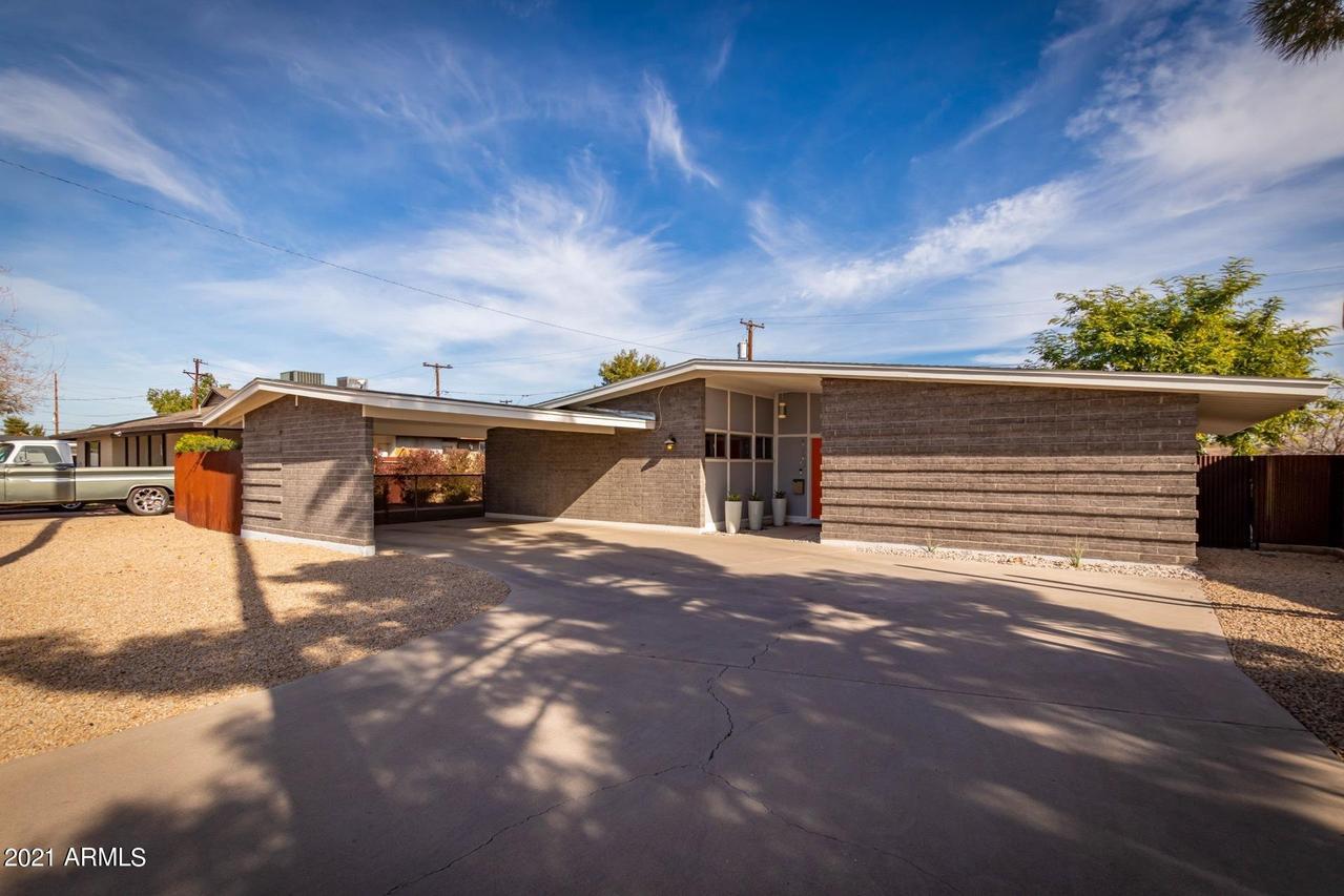1719 N Bridalwreath St., Tempe, AZ 85288