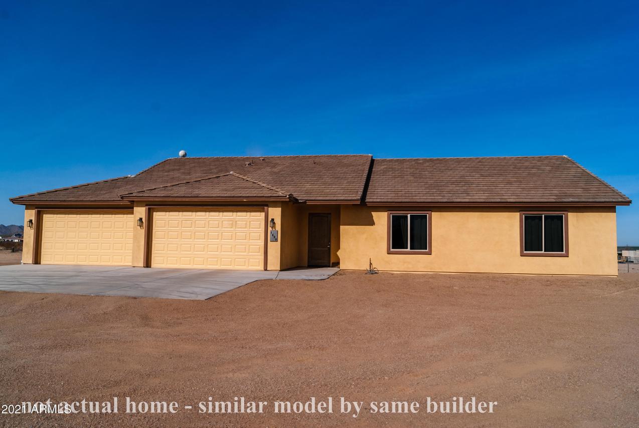 1556 W Ivar Rd., San Tan Valley, AZ 85144
