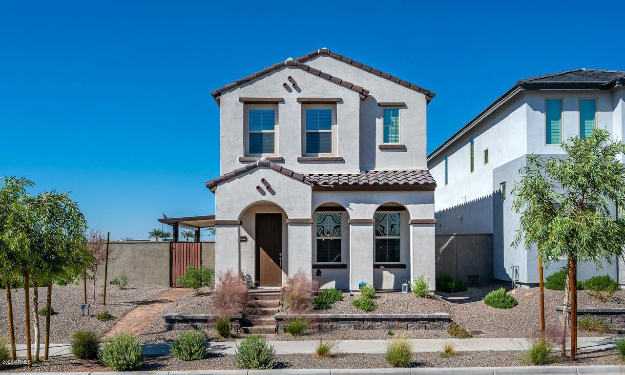 2060 W Trotter Tr., Phoenix, AZ 85085