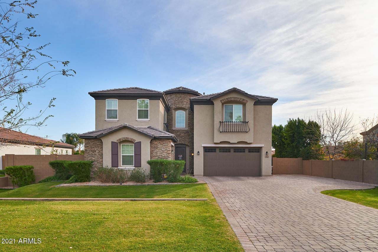 5027 E Earll Dr., Phoenix, AZ 85018