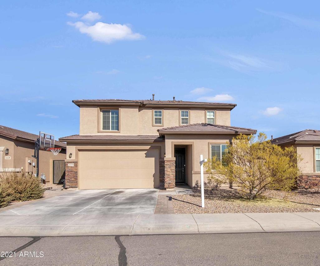 4444 W Kirkland Ave., San Tan Valley, AZ 85144