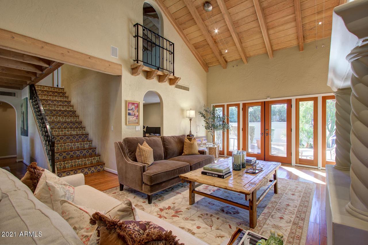 6701 N Scottsdale Rd. #8, Scottsdale, AZ 85250