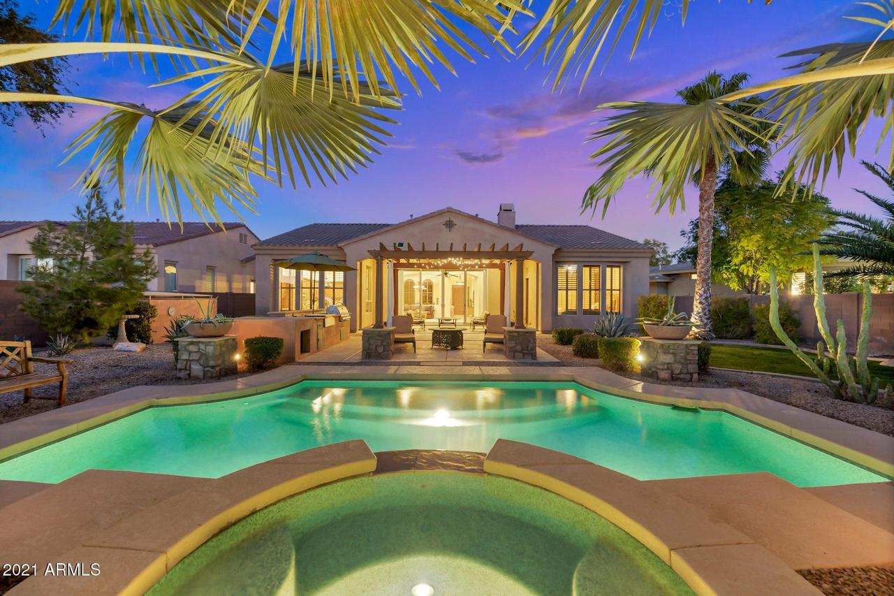 5336 S Fairchild Ln., Chandler, AZ 85249