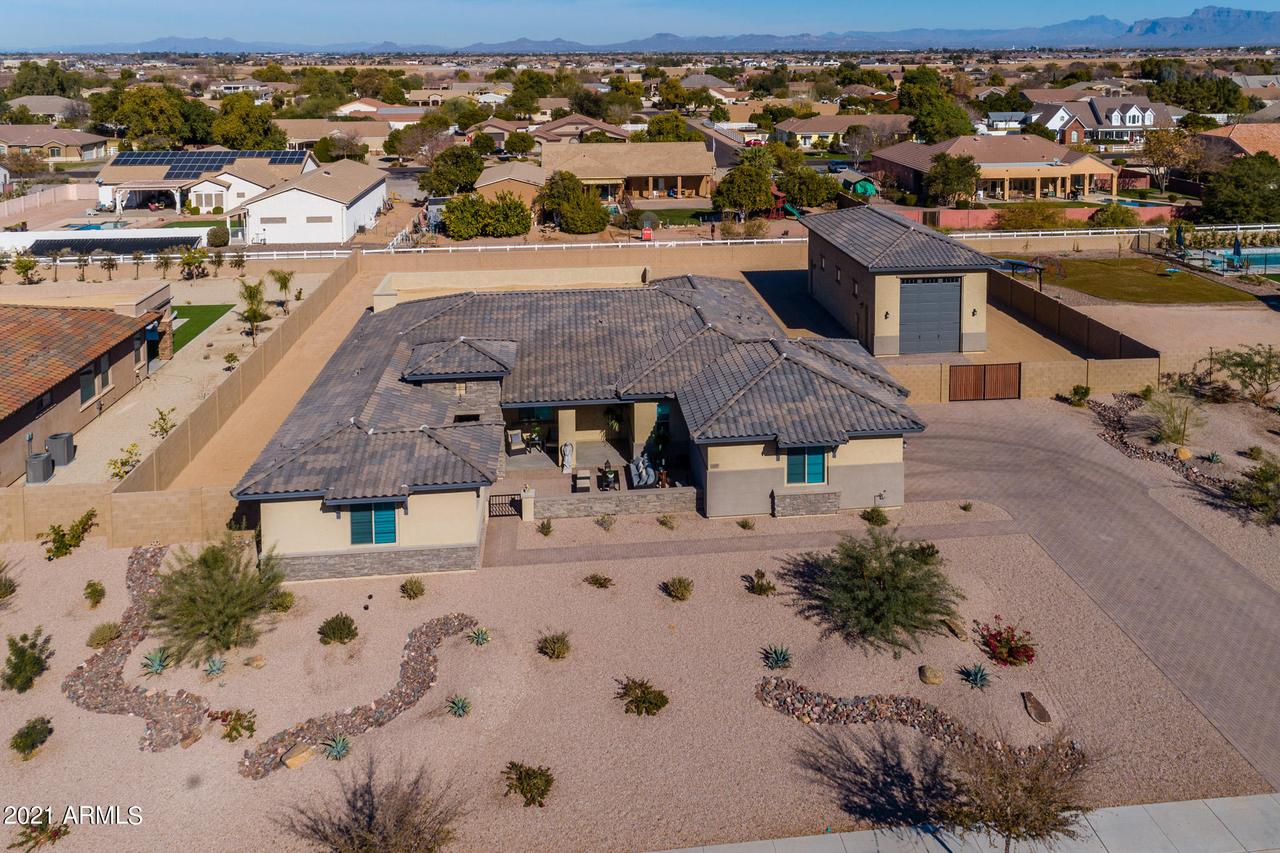 21088 E Aquarius Way, Queen Creek, AZ 85142