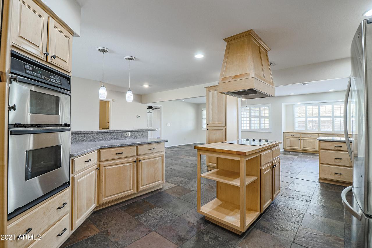 9872 W Picacho Ct., Sun City, AZ 85373