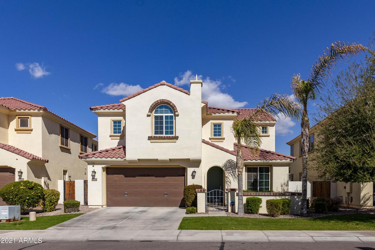 2360 W Honeysuckle Ln., Chandler, AZ 85248