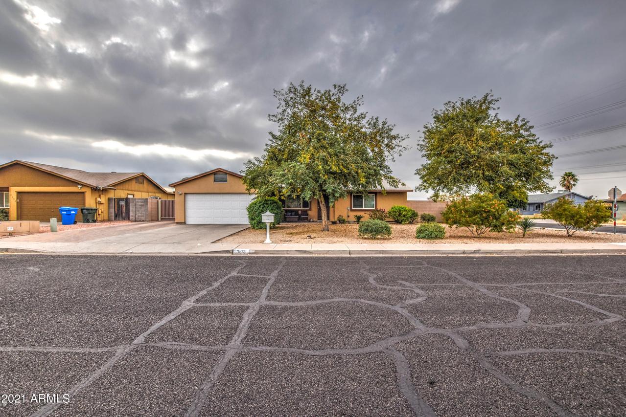 3413 W Behrend Dr., Phoenix, AZ 85027