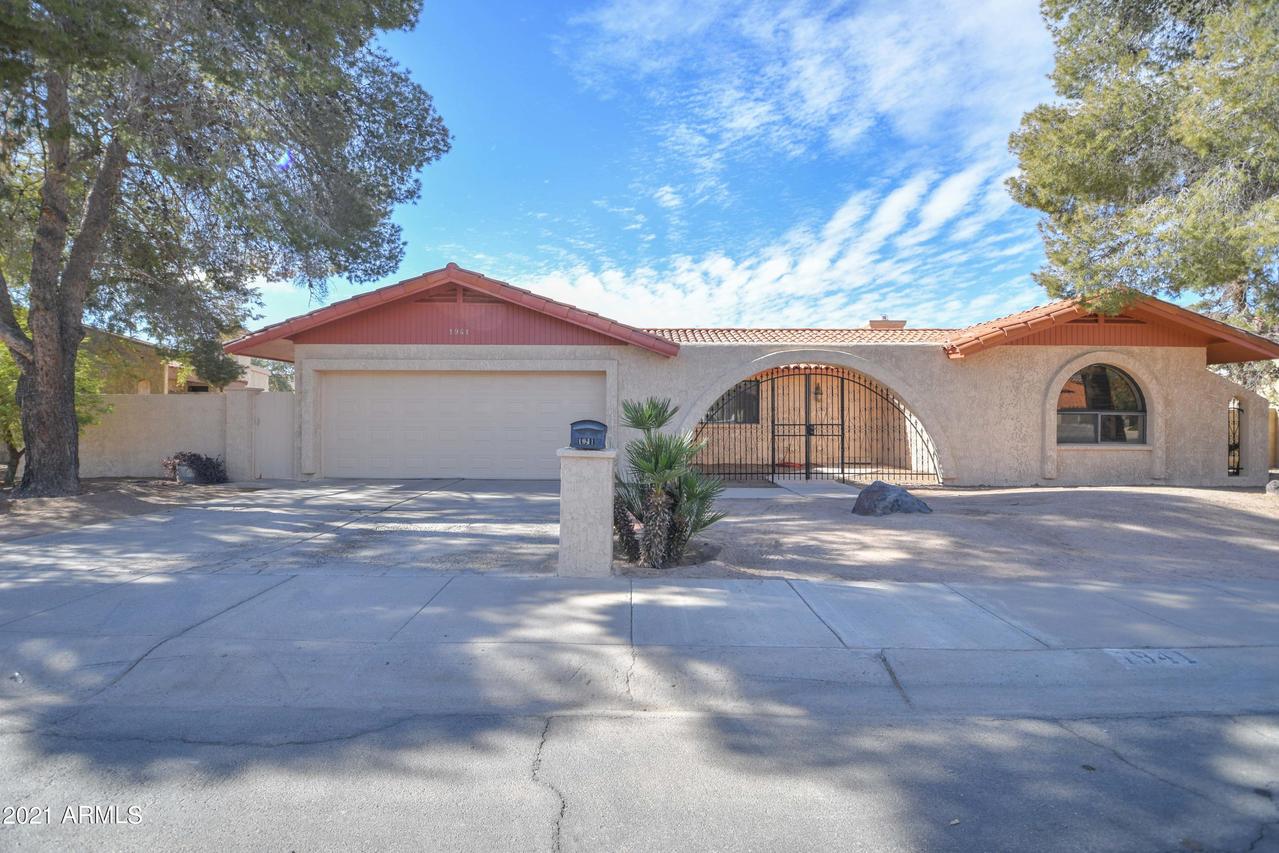 1941 N Camino Real St., Casa Grande, AZ 85122