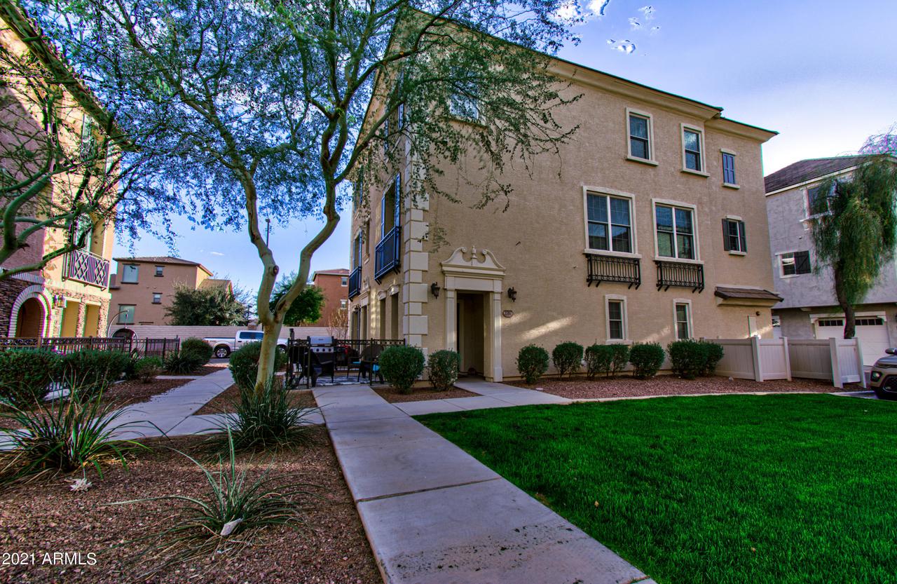 2787 S Harmony Ave., Gilbert, AZ 85295