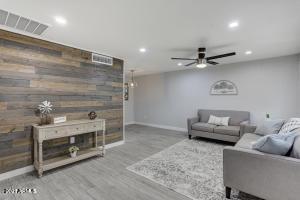 3301 E Taylor St., Phoenix, AZ 85008