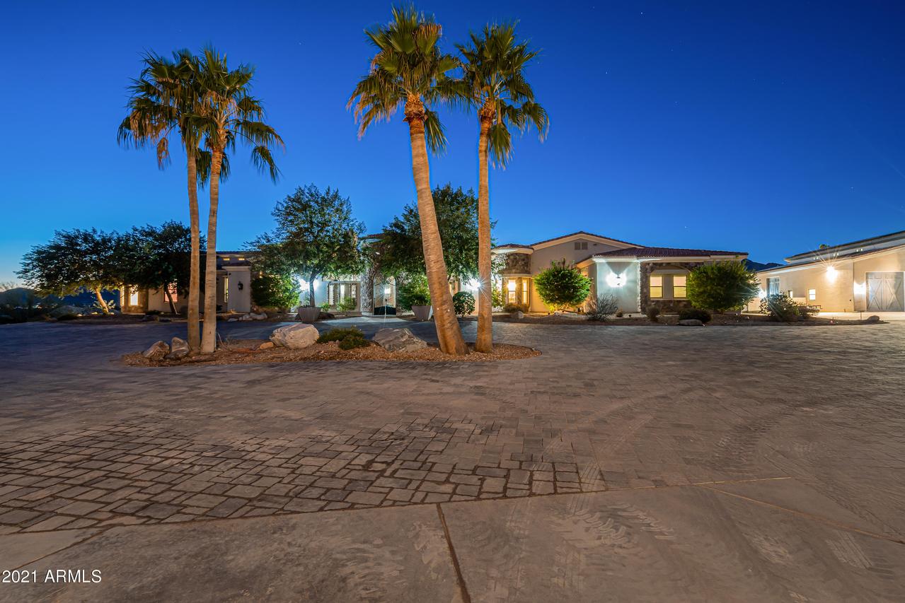 20011 W Minnezona Ave., Litchfield Park, AZ 85340