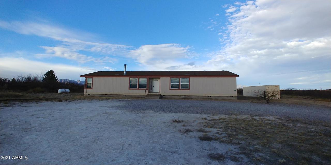 5910 S Pintek Ln., Hereford, AZ 85615