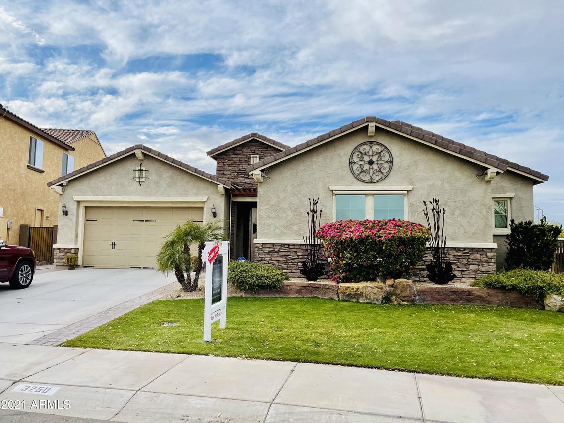 3250 E Strawberry Dr., Gilbert, AZ 85298