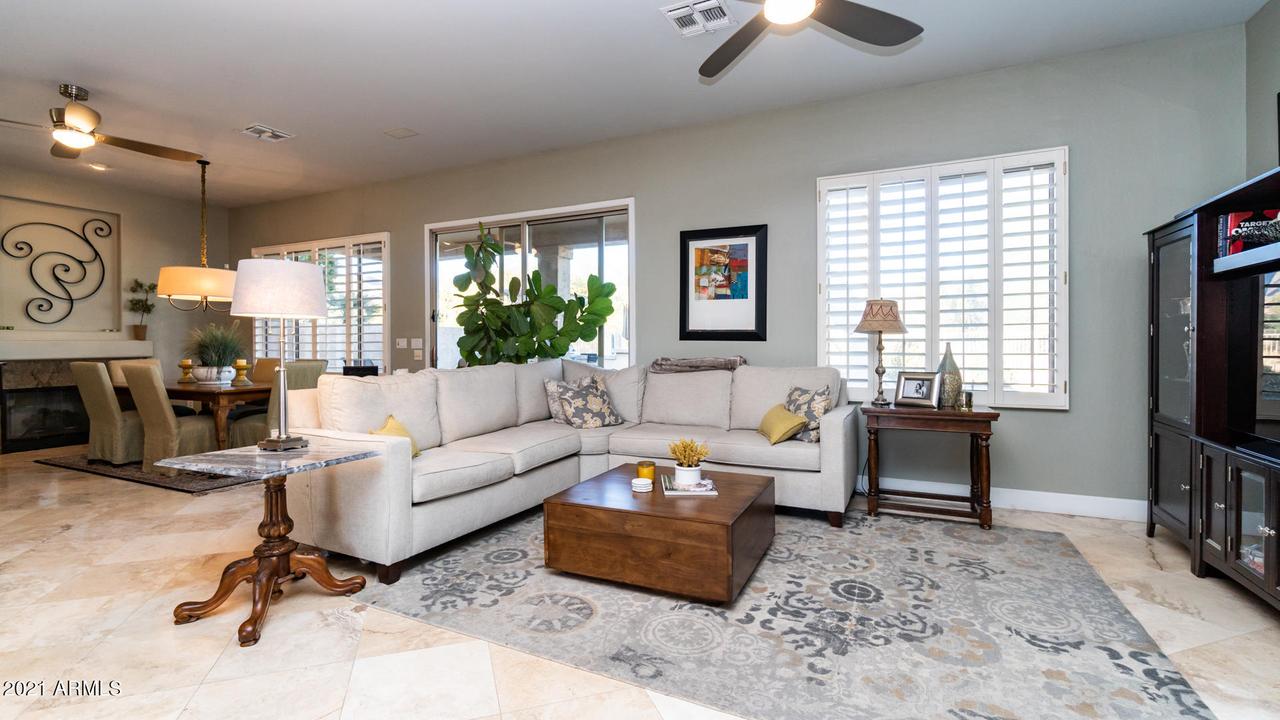 1330 W Deer Creek Rd., Phoenix, AZ 85045