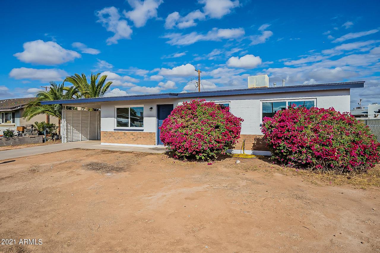 2042 E Arbor Ave., Mesa, AZ 85204