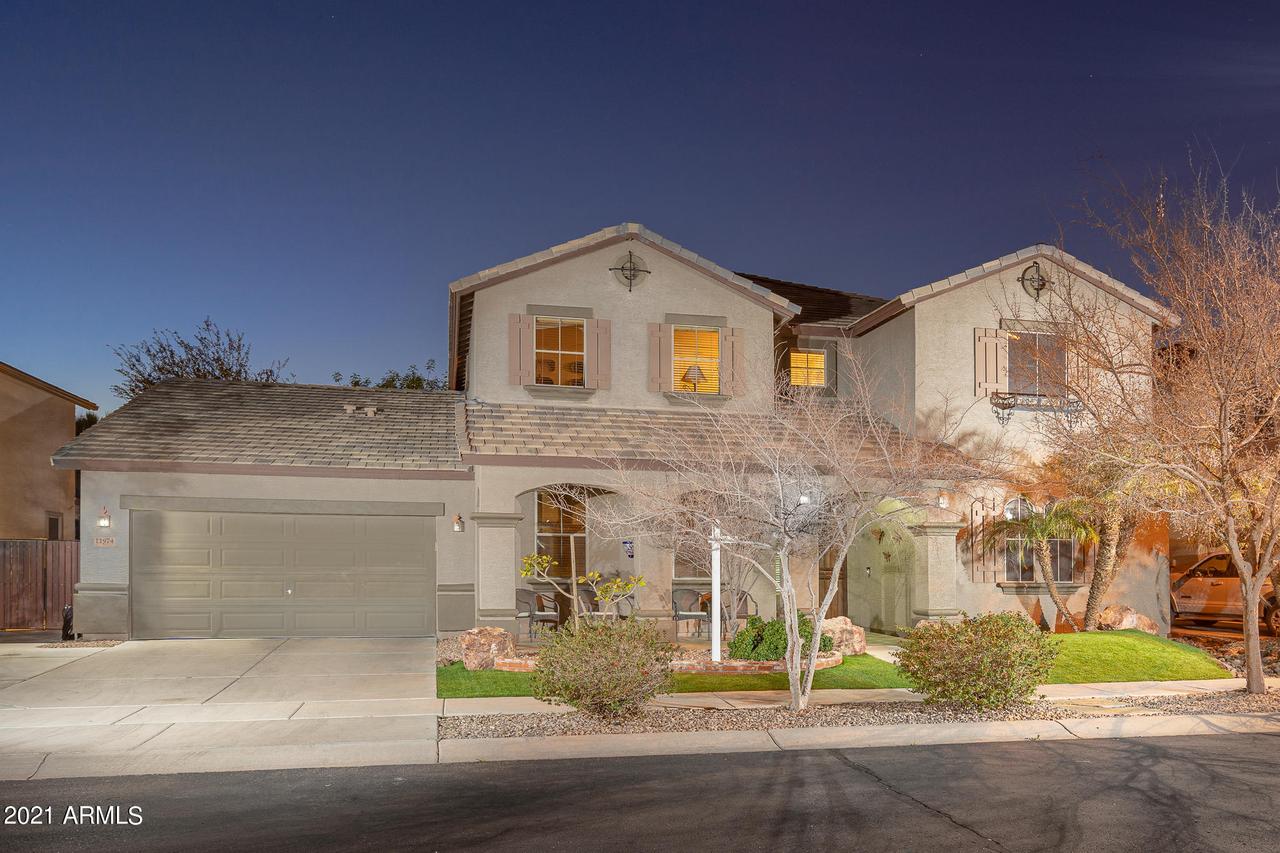 11974 N 144th Ave., Surprise, AZ 85379