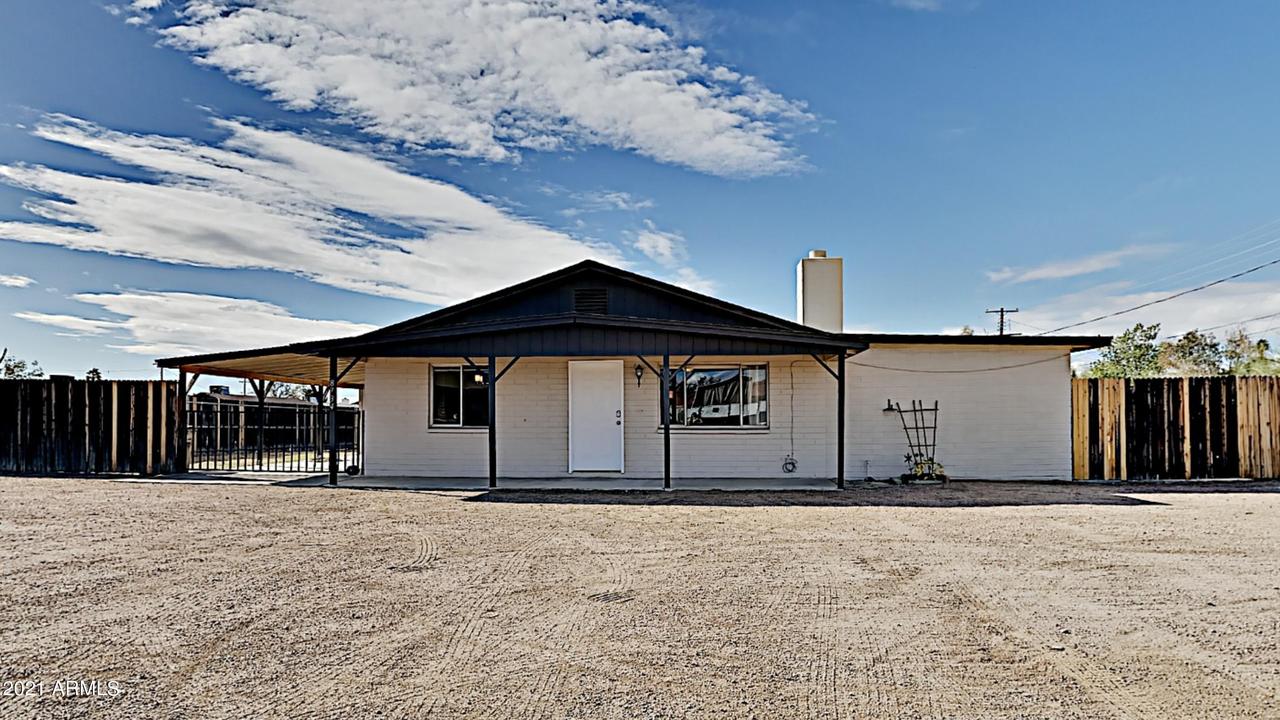 8734 E Myrtle St., Mesa, AZ 85208