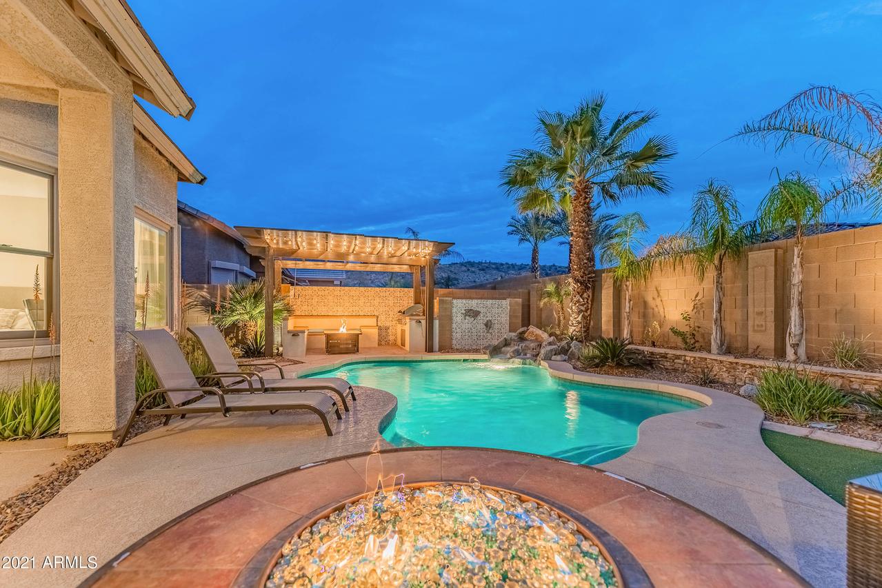 6505 W Misty Willow Ln., Glendale, AZ 85310