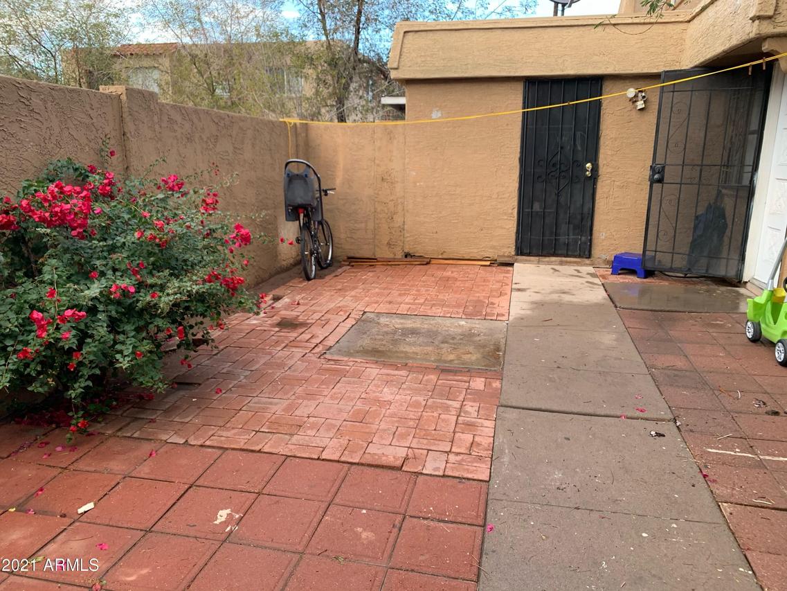 4208 S 47th St., Phoenix, AZ 85040