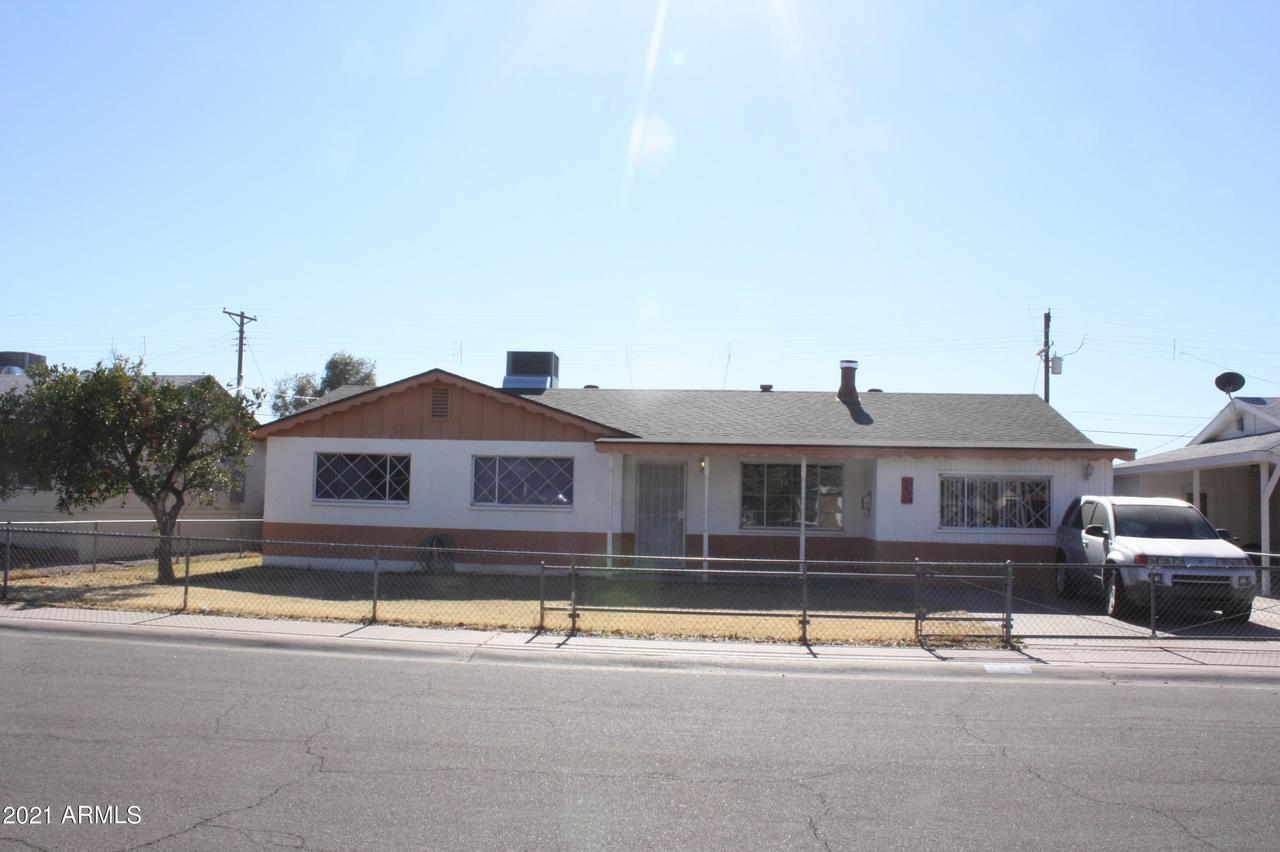 7825 E Belleview St., Scottsdale, AZ 85257