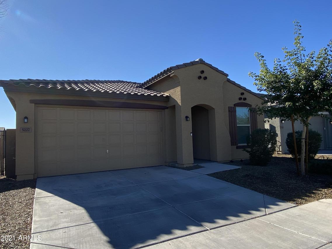 5227 W Leodra Ln., Laveen, AZ 85339
