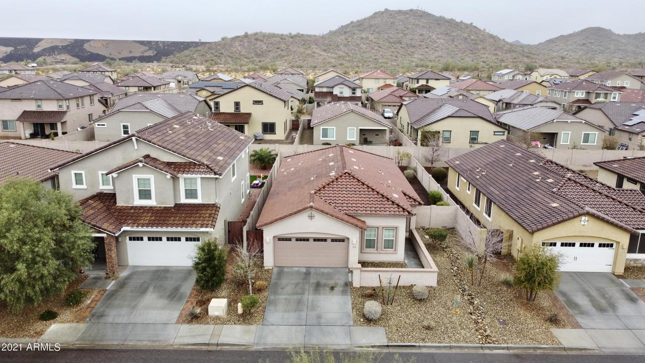 7636 W Quail Track Dr., Peoria, AZ 85383