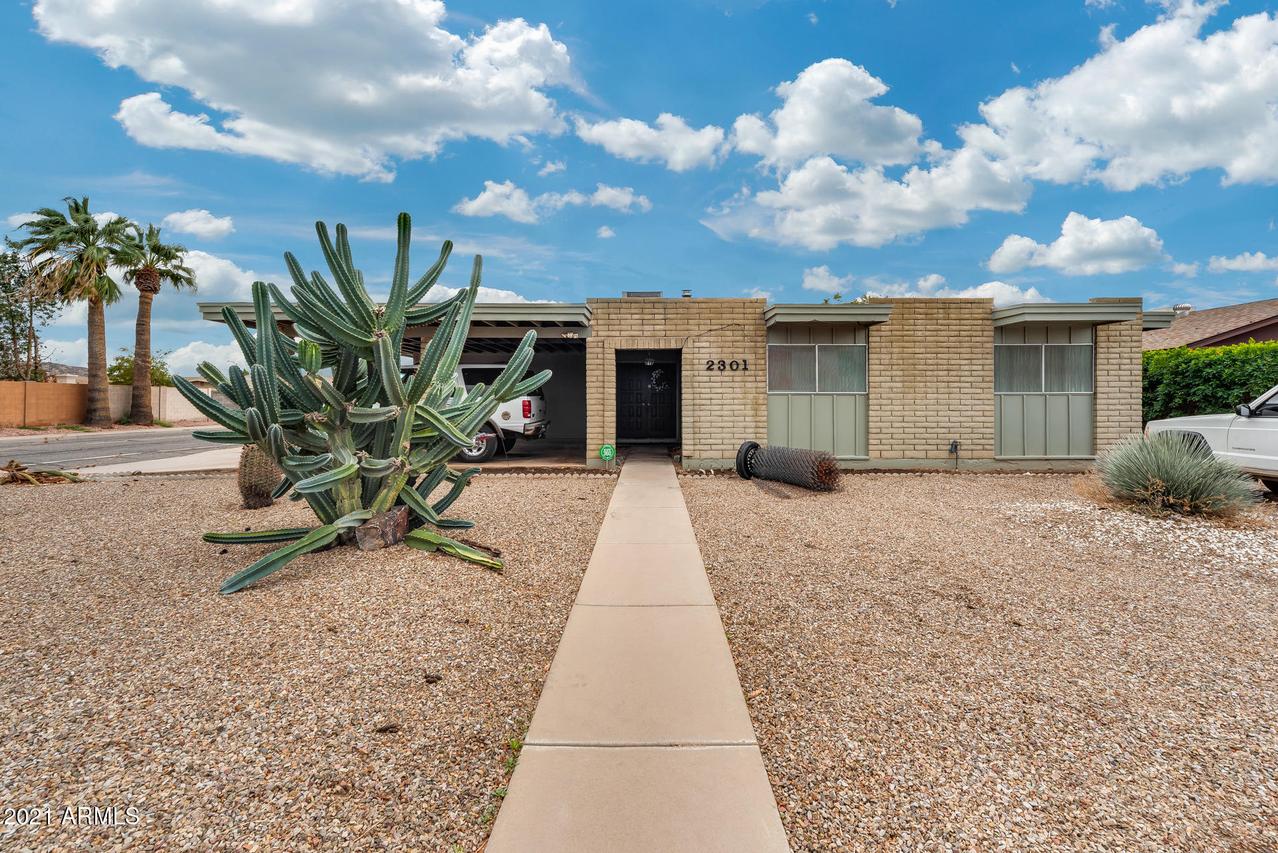 2301 W Aster Dr., Phoenix, AZ 85029