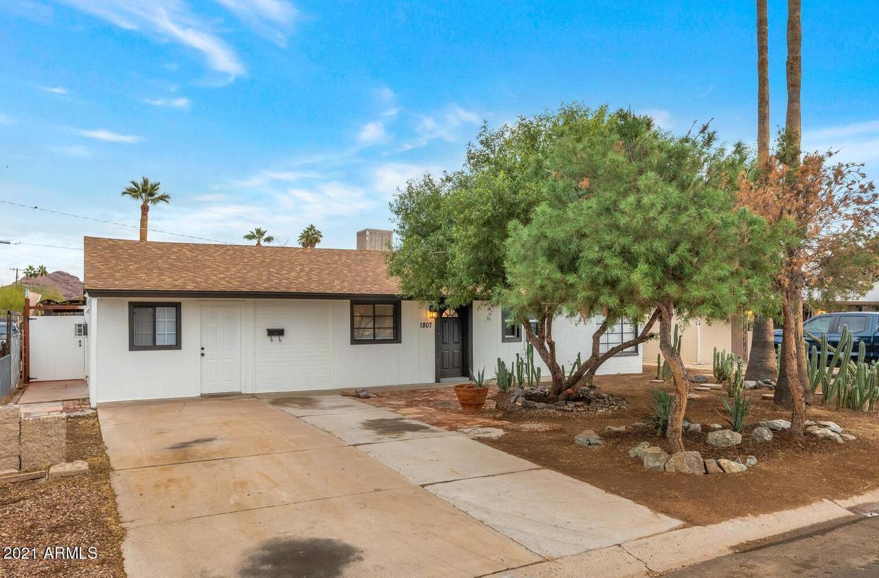 1807 N 46th St., Phoenix, AZ 85008