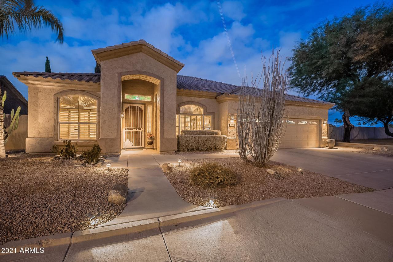 2462 E San Tan St., Chandler, AZ 85225