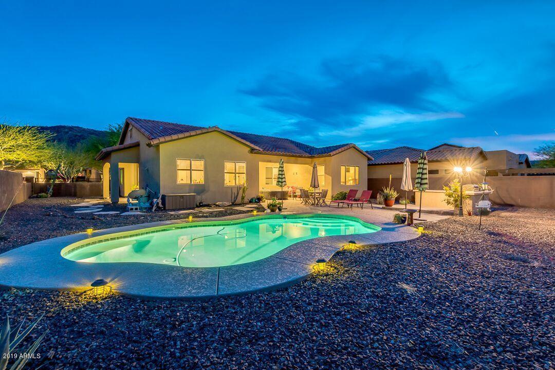 2330 E Samantha Way, Phoenix, AZ 85042