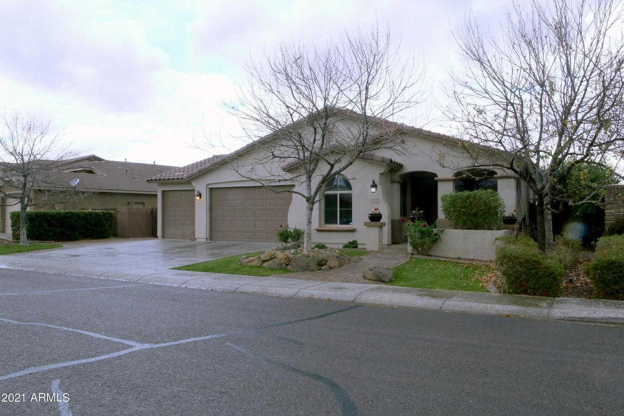 1140 W Dove Tree Ave., Queen Creek, AZ 85140