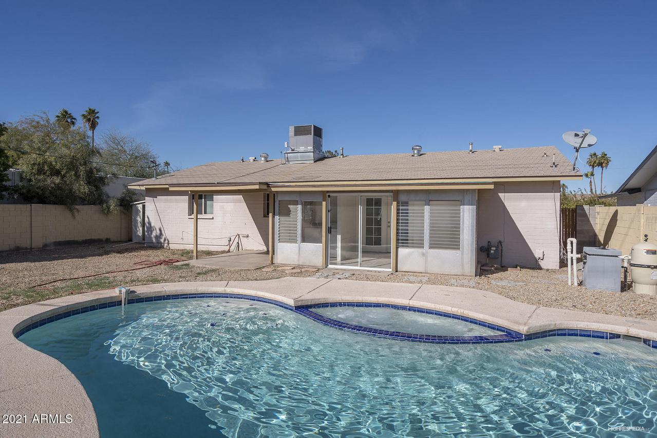 8225 E Crestwood Way, Scottsdale, AZ 85250