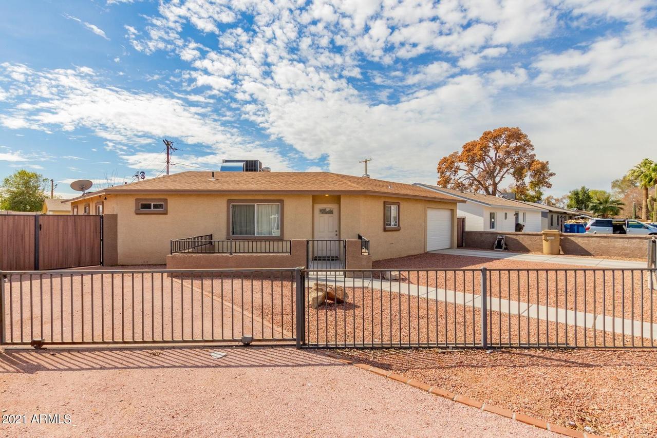 1901 W Denton Ln., Phoenix, AZ 85015