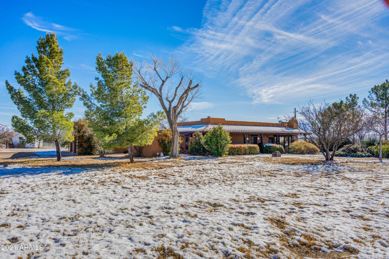 8752 E Mustang Tr., Hereford, AZ 85615