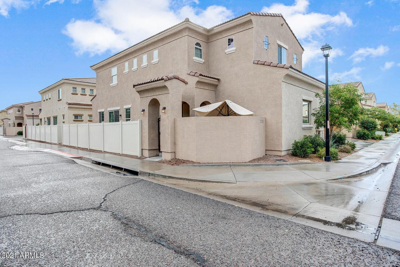 1367 S Country Club Dr. #1123, Mesa, AZ 85210