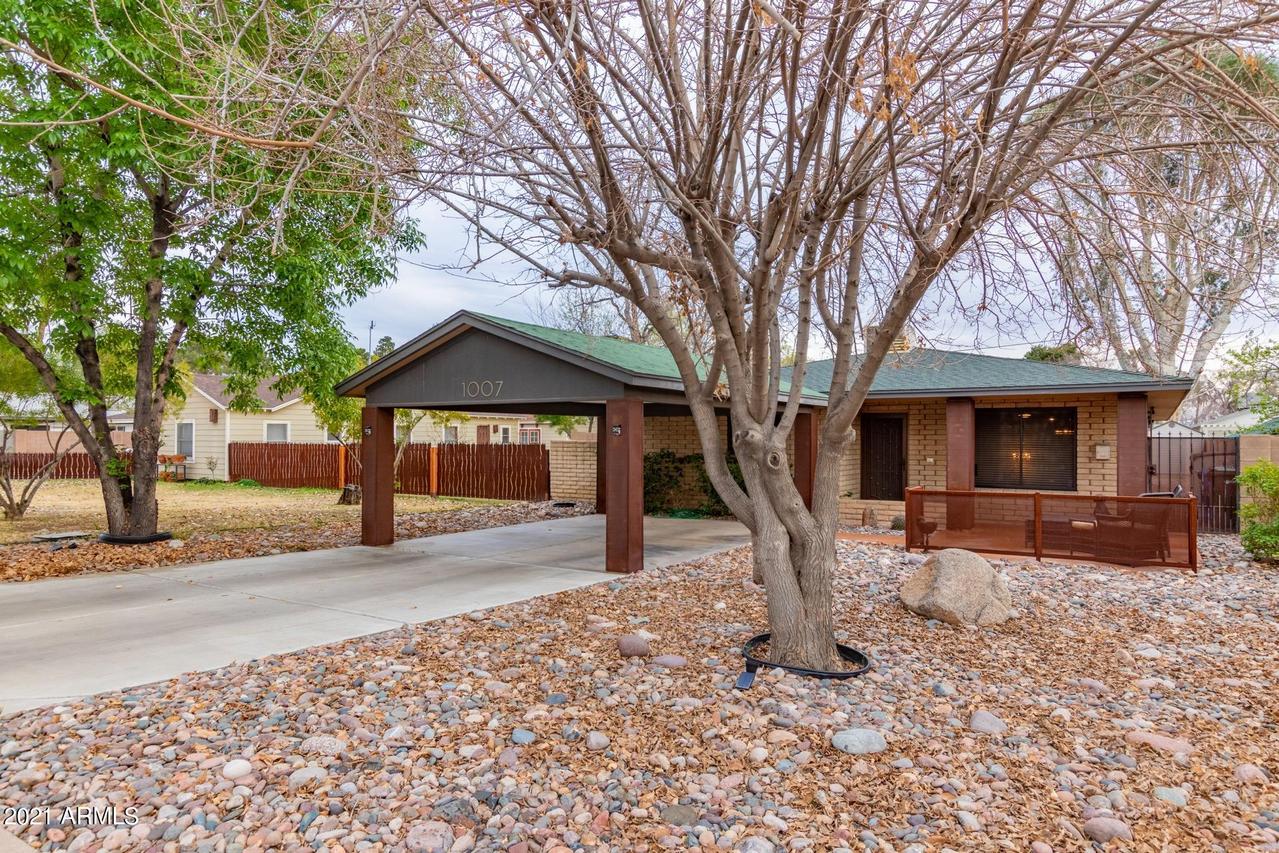 1007 E Orange Dr., Phoenix, AZ 85014