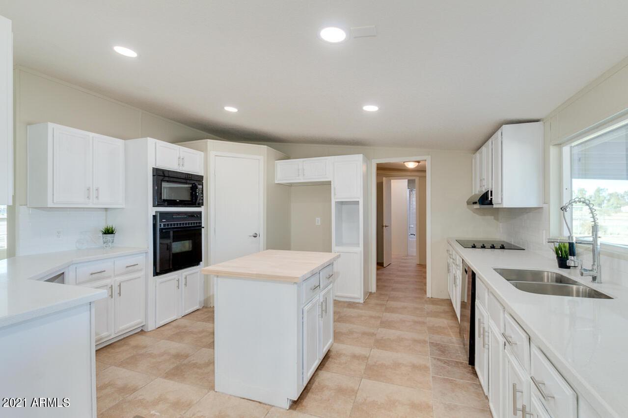 12407 S 210th Ave., Buckeye, AZ 85326