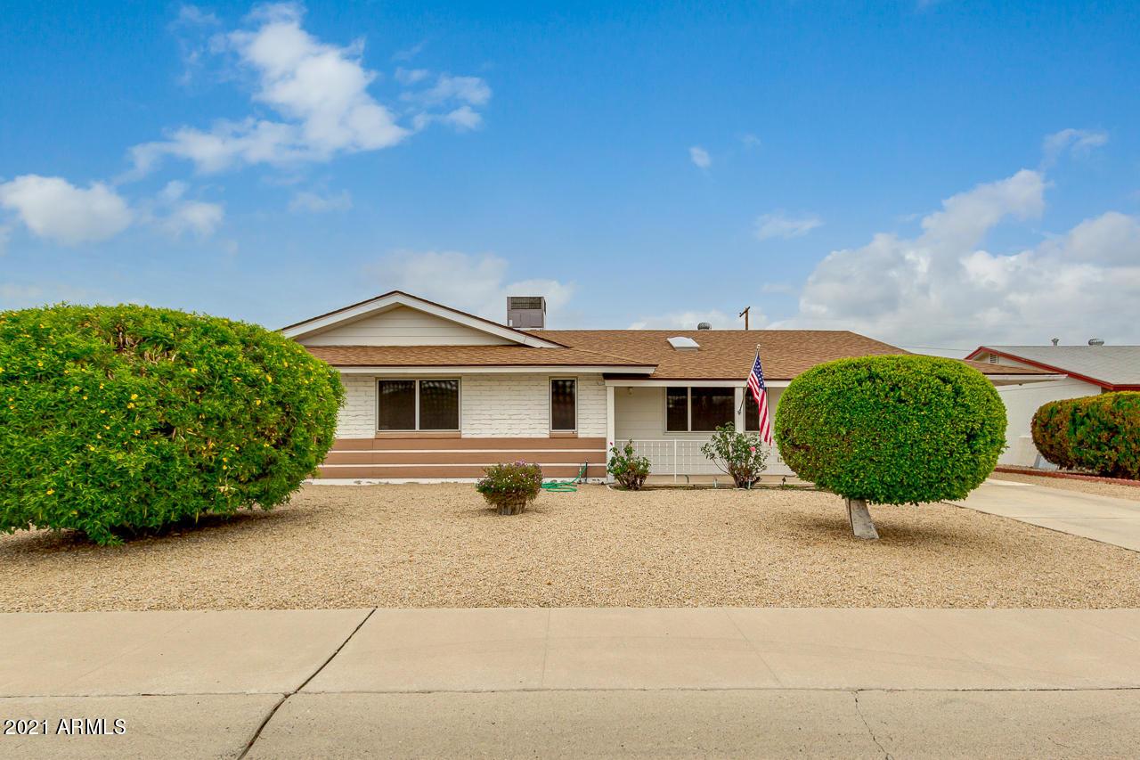 11002 W Canterbury Dr., Sun City, AZ 85351