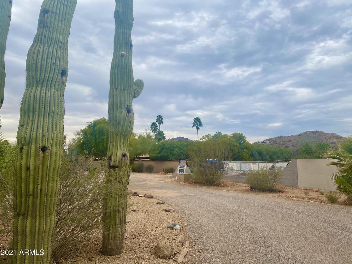 6836 E Hummingbird Ln., Paradise Valley, AZ 85253