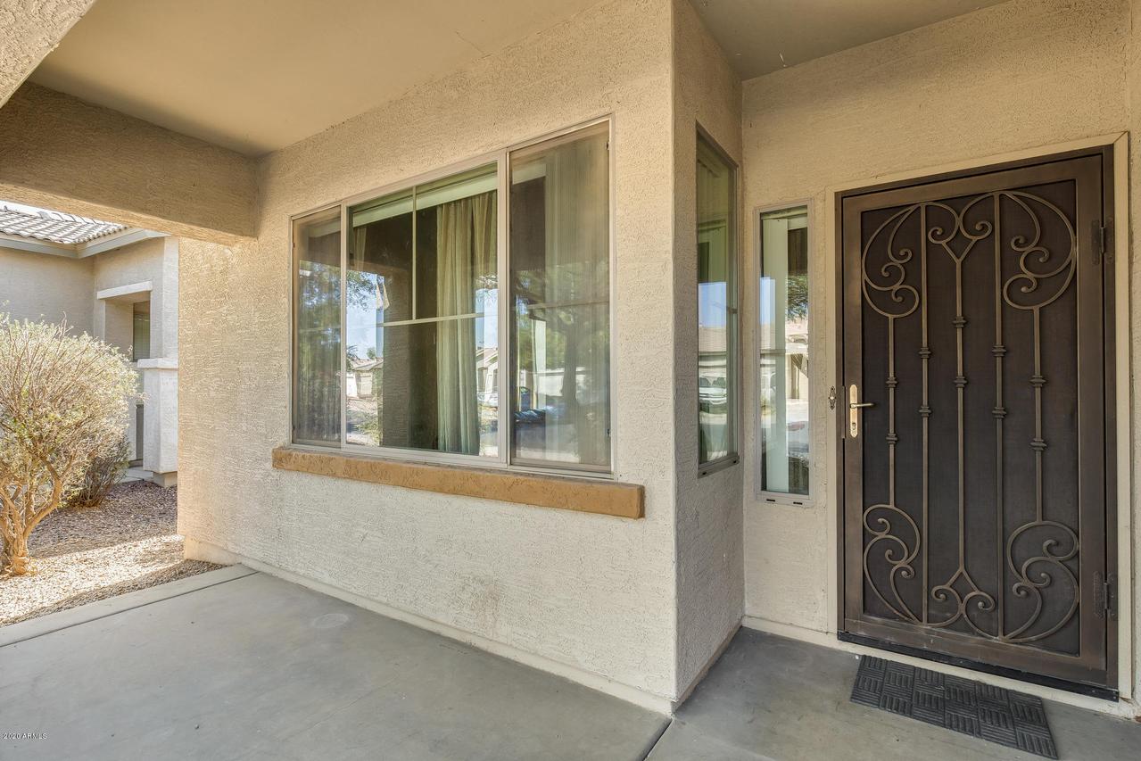 9743 W Horse Thief Pass, Tolleson, AZ 85353