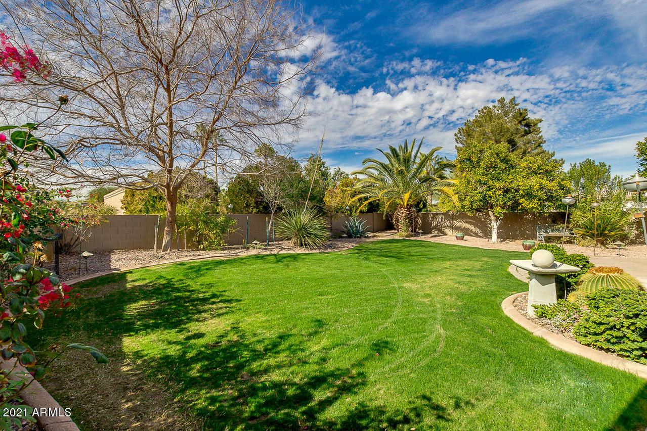 26438 S Truro Dr., Sun Lakes, AZ 85248
