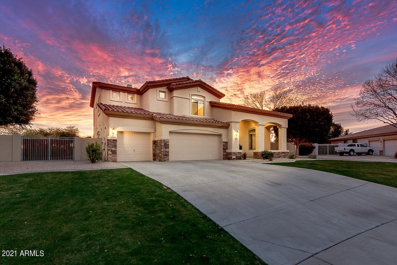 13605 Fairway Loop, Goodyear, AZ 85395