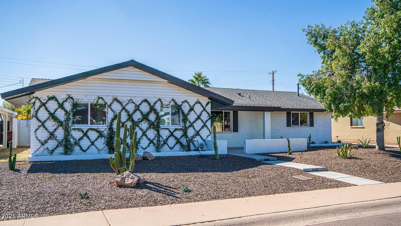 8301 E Meadowbrook Ave., Scottsdale, AZ 85251