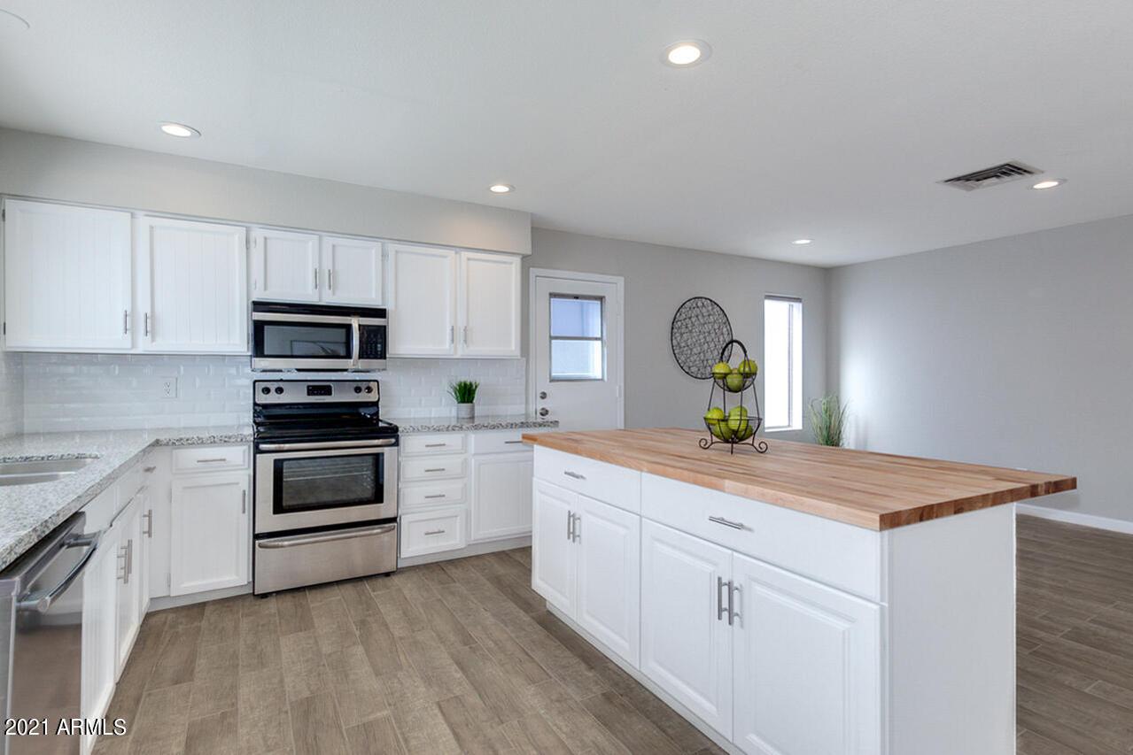 2361 E Hampton Ave., Mesa, AZ 85204