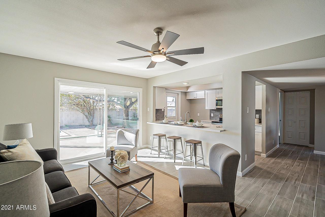 14008 N 52nd Ave., Glendale, AZ 85306