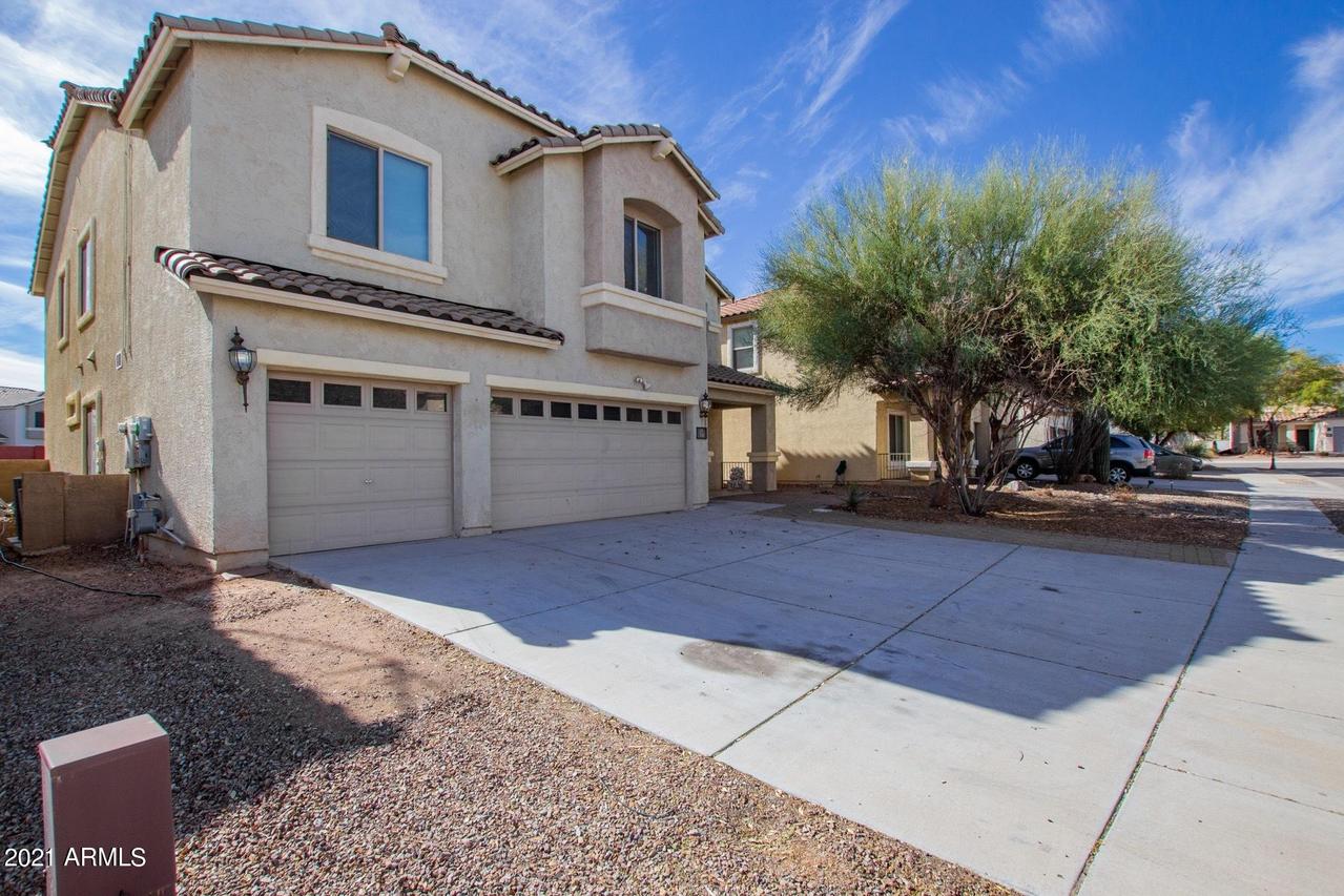 191 W Calle Cascara, Sahuarita, AZ 85629