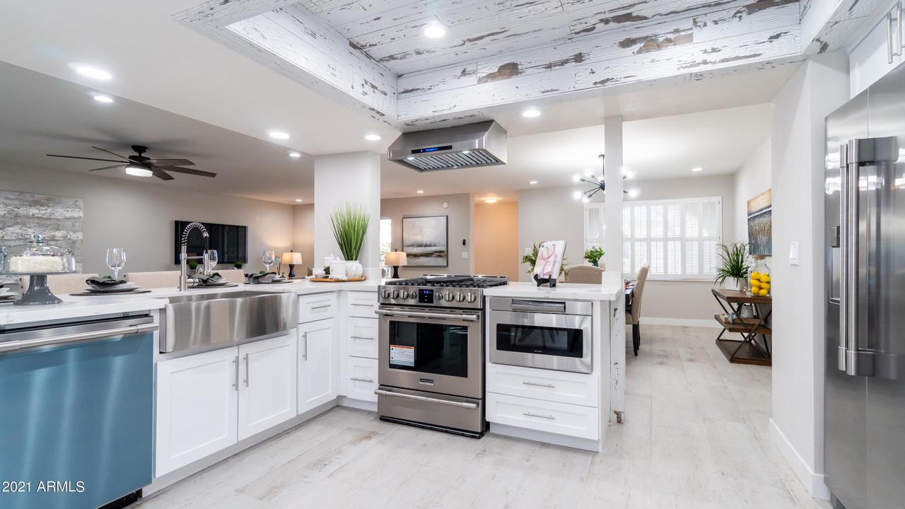6036 N 10th Way, Phoenix, AZ 85014